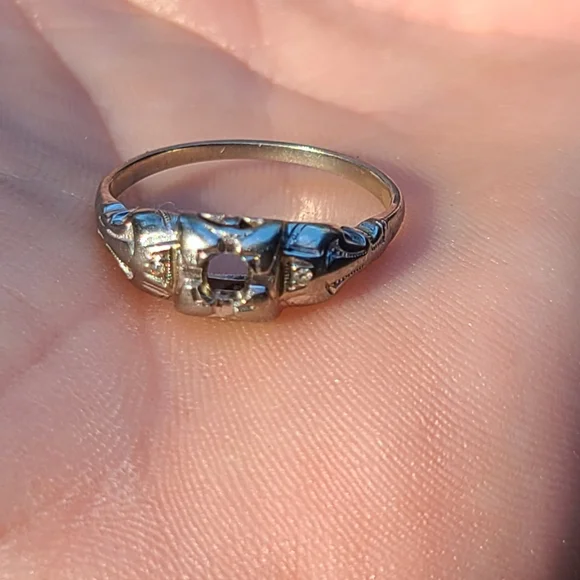 ❤️ SOLD!! 14k Gold Engagement Ring - Picture 4 of 6